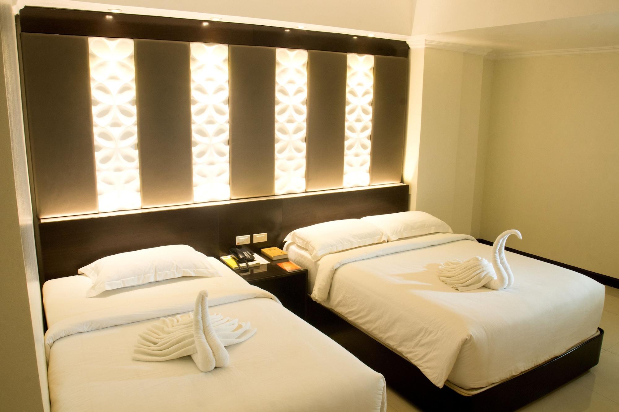 M Citi Suites Cebu Exterior photo